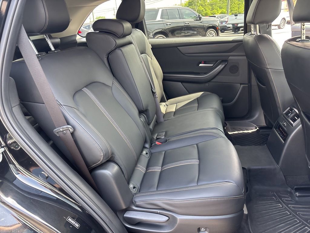 Used 2024 MAZDA CX-90 3.3 Turbo w/ Select Package AWD/4WD image 32
