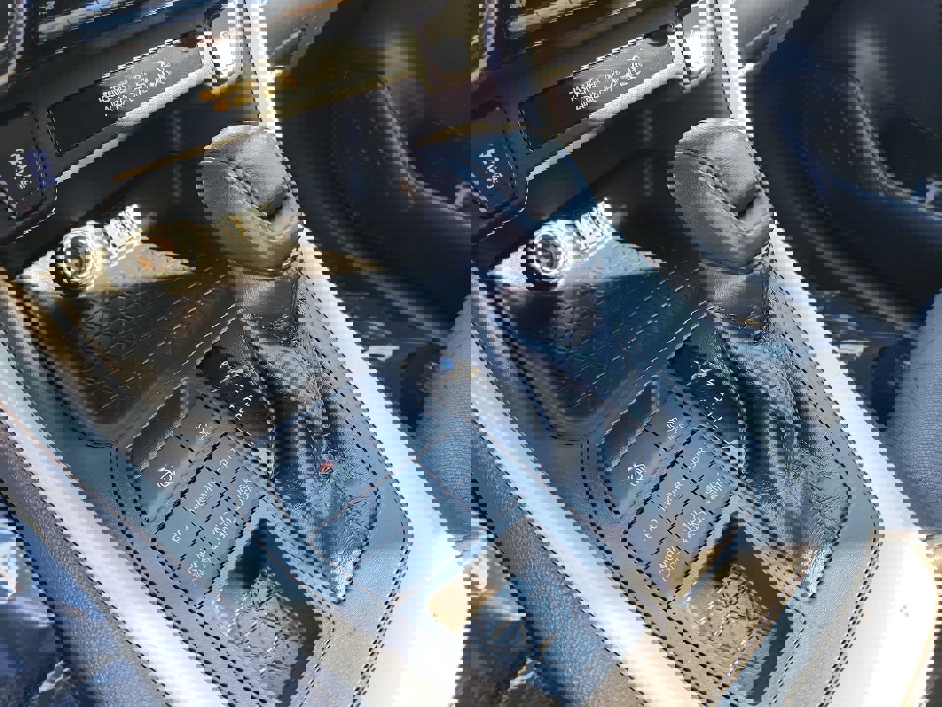 Used 2021 Toyota RAV4 XLE image 20