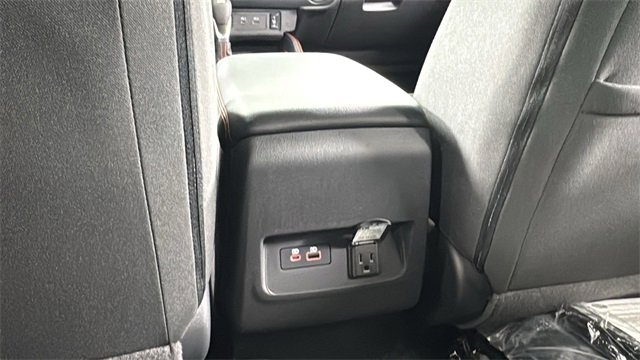 New 2026 Nissan Frontier PRO-4X w/ Pro-4x Convenience Package image 36