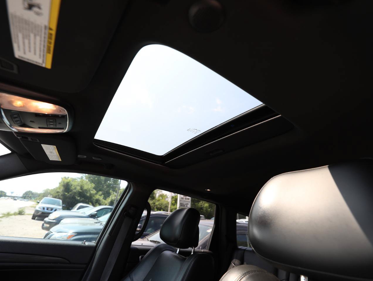 Used 2019 Jeep Grand Cherokee Altitude AWD/4WD image 19
