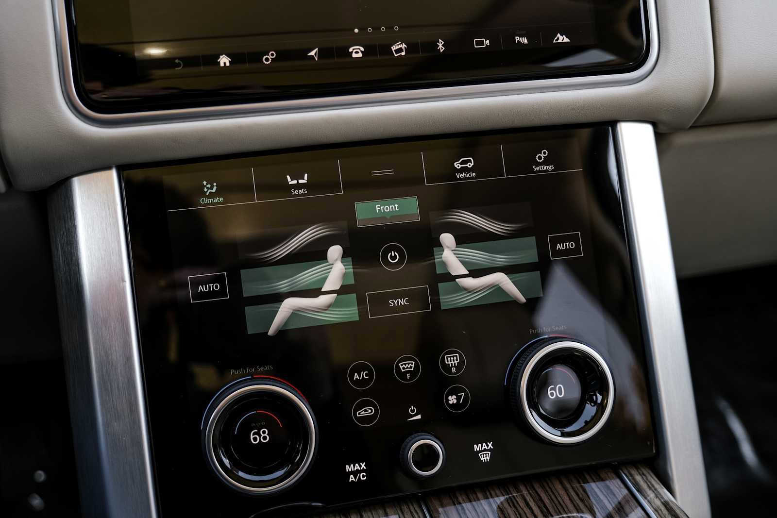 Used 2019 Land Rover Range Rover Long Wheelbase Supercharged image 31