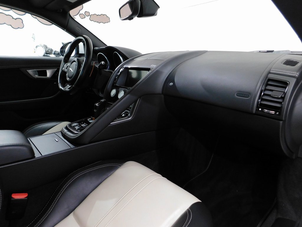 Used 2015 Jaguar F-TYPE R image 87