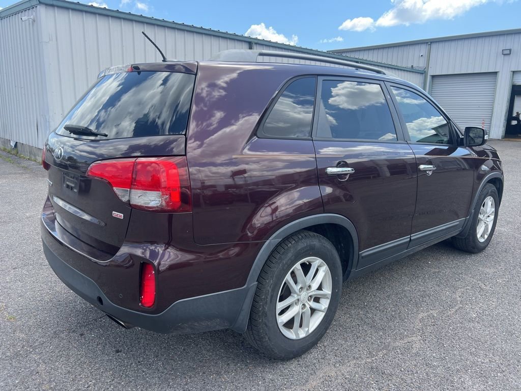 Used 2015 Kia Sorento LX image 5