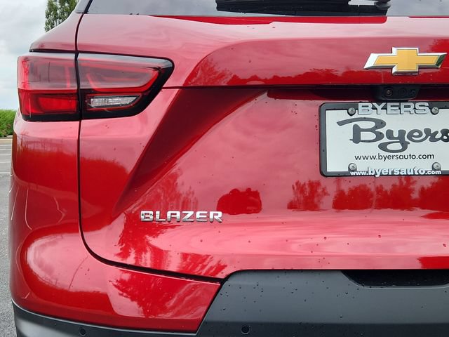 New 2026 Chevrolet Blazer LT w/ Sound & Technology Package FWD image 11