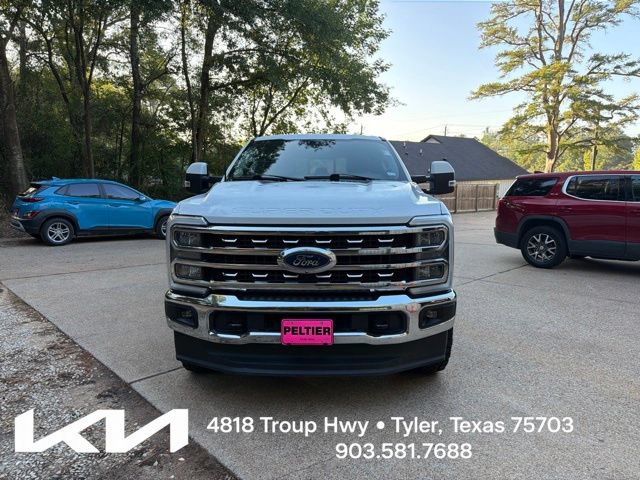 Used 2023 Ford F250 Lariat w/ FX4 Off-Road Package AWD/4WD image 2