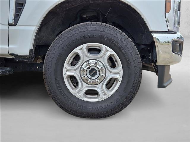 Used 2025 Ford F250 XLT AWD/4WD image 21