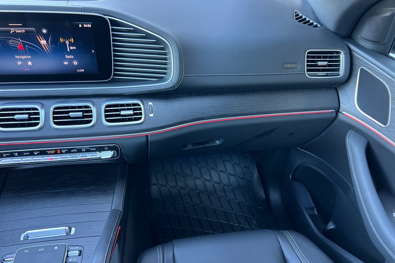 Certified 2026 Mercedes-Benz GLE 450 4MATIC Coupe image 18