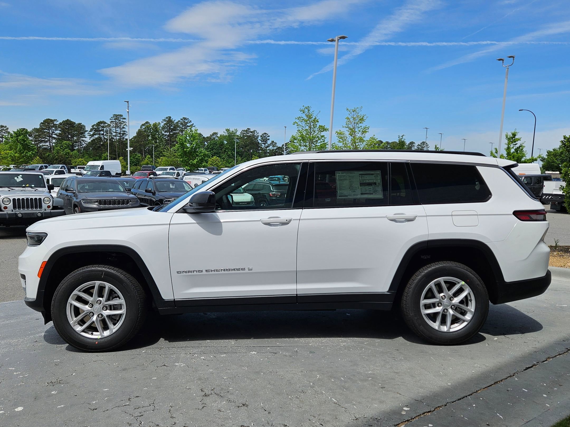 New 2026 Jeep Grand Cherokee L 4WD image 4