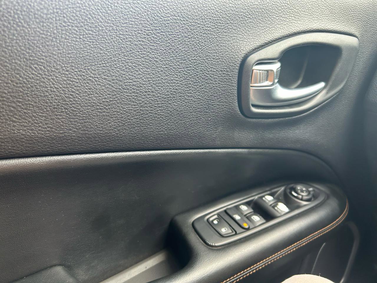 Used 2019 Jeep Compass Limited AWD/4WD image 31