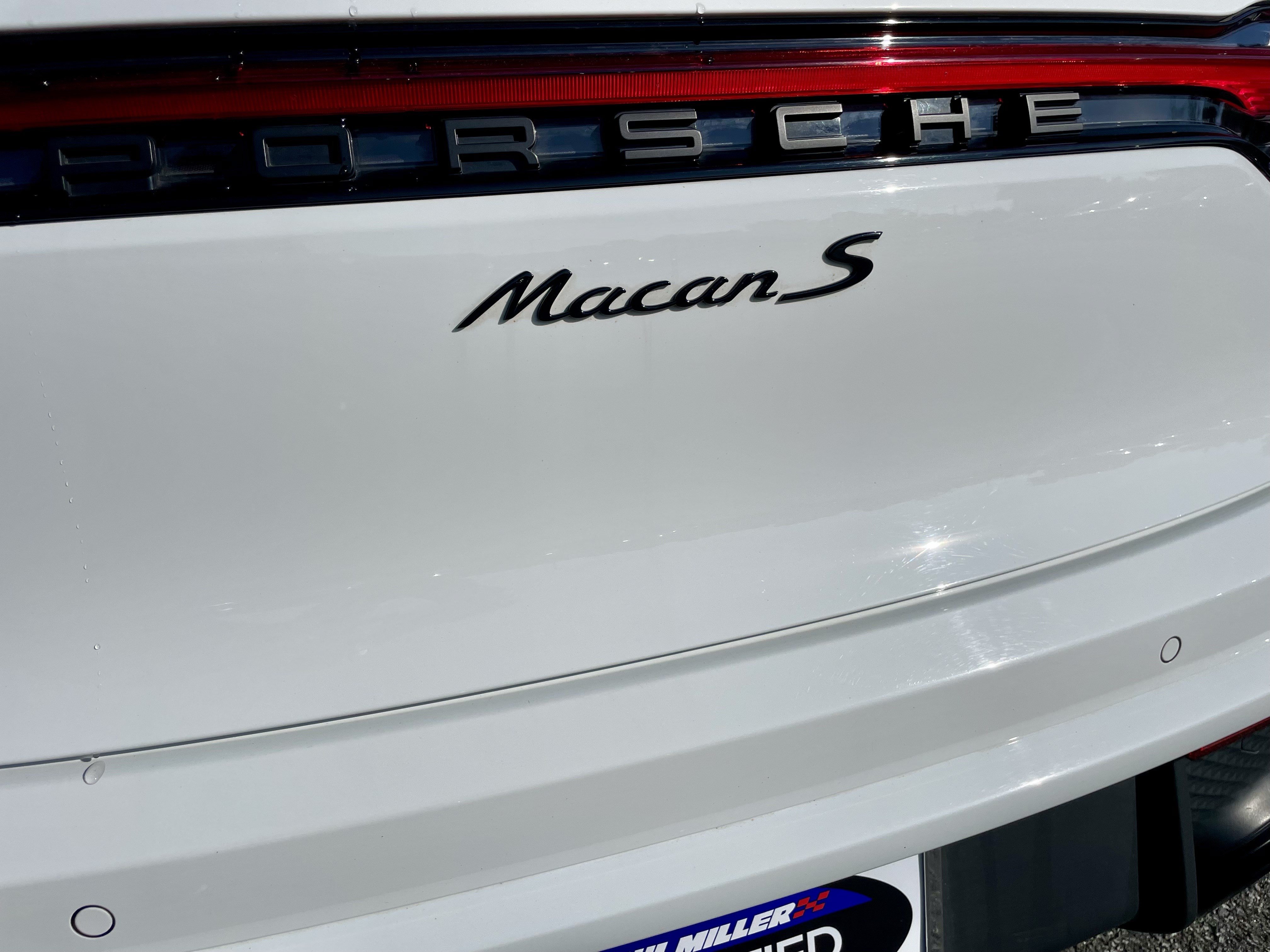 Used 2024 Porsche Macan S AWD/4WD image 40