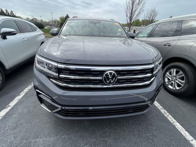 Used 2022 Volkswagen Atlas Cross Sport SEL R-Line image 2