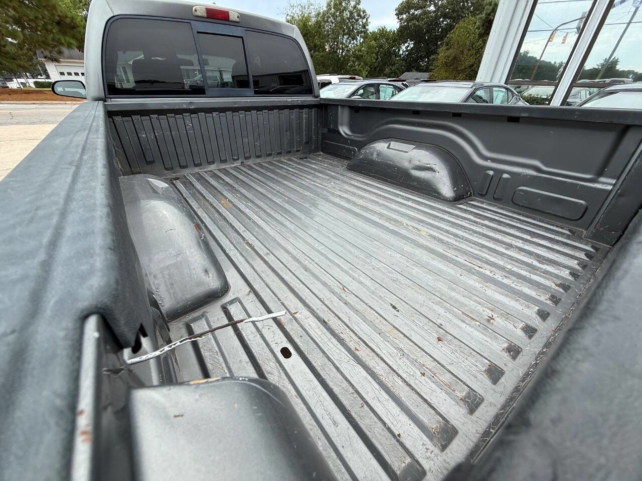 Used 2005 Dodge Dakota SLT image 9