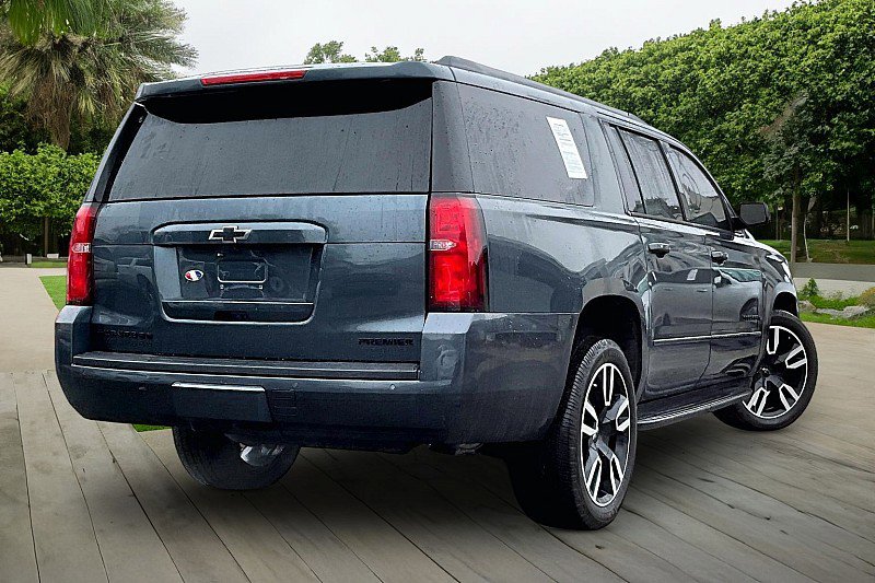 Used 2019 Chevrolet Suburban Premier w/ RST 6.2L Performance Edition RWD image 2