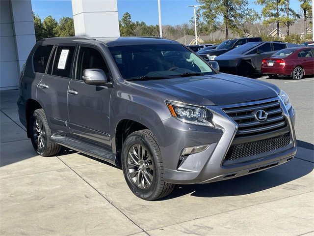 Used 2017 Lexus GX 460 image 4