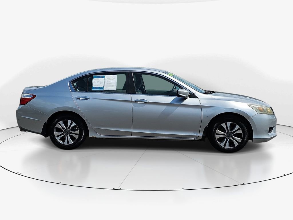 Used 2013 Honda Accord LX image 4