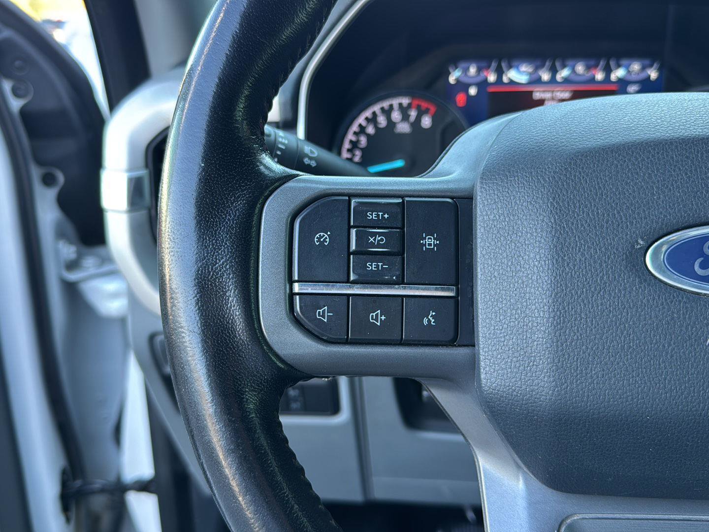 Used 2022 Ford F150 XLT w/ Equipment Group 302A High image 18