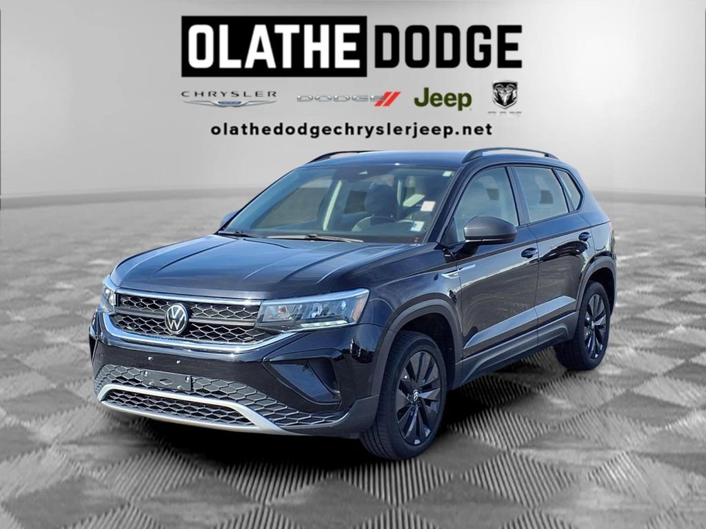 Used 2024 Volkswagen Taos S image 1