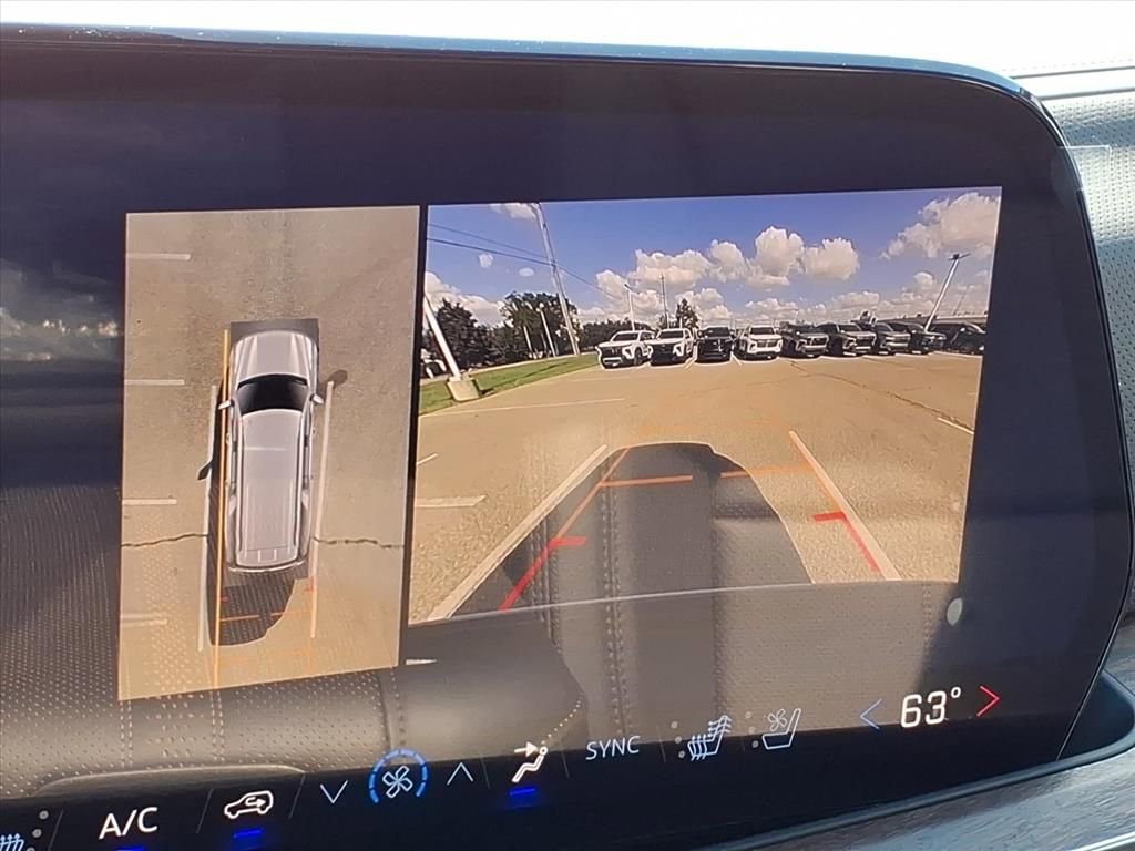 New 2026 Chevrolet Suburban High Country image 22