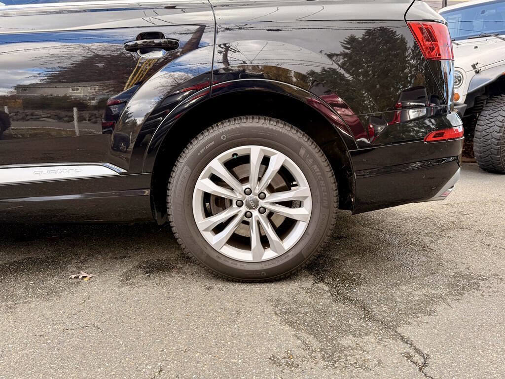 Used 2019 Audi Q7 3.0T Premium w/ Convenience Package AWD/4WD image 30
