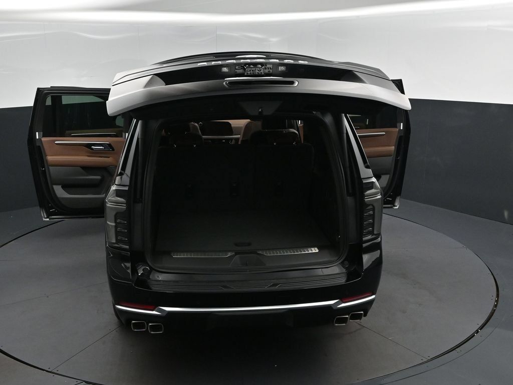 New 2026 Chevrolet Suburban High Country RWD image 48