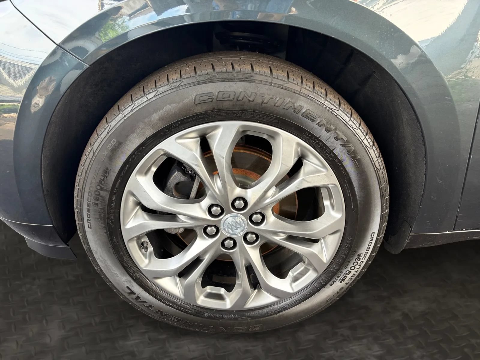 Used 2019 Buick Enclave Avenir w/ Avenir Technology Package AWD/4WD image 38