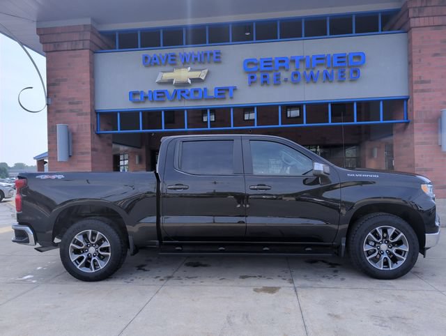 Used 2022 Chevrolet Silverado 1500 LT AWD/4WD image 9