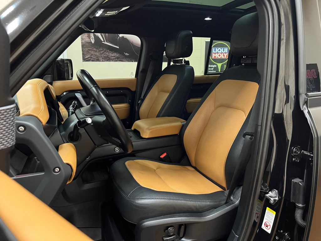 Used 2023 Land Rover Defender 110 X-Dynamic SE AWD/4WD image 18