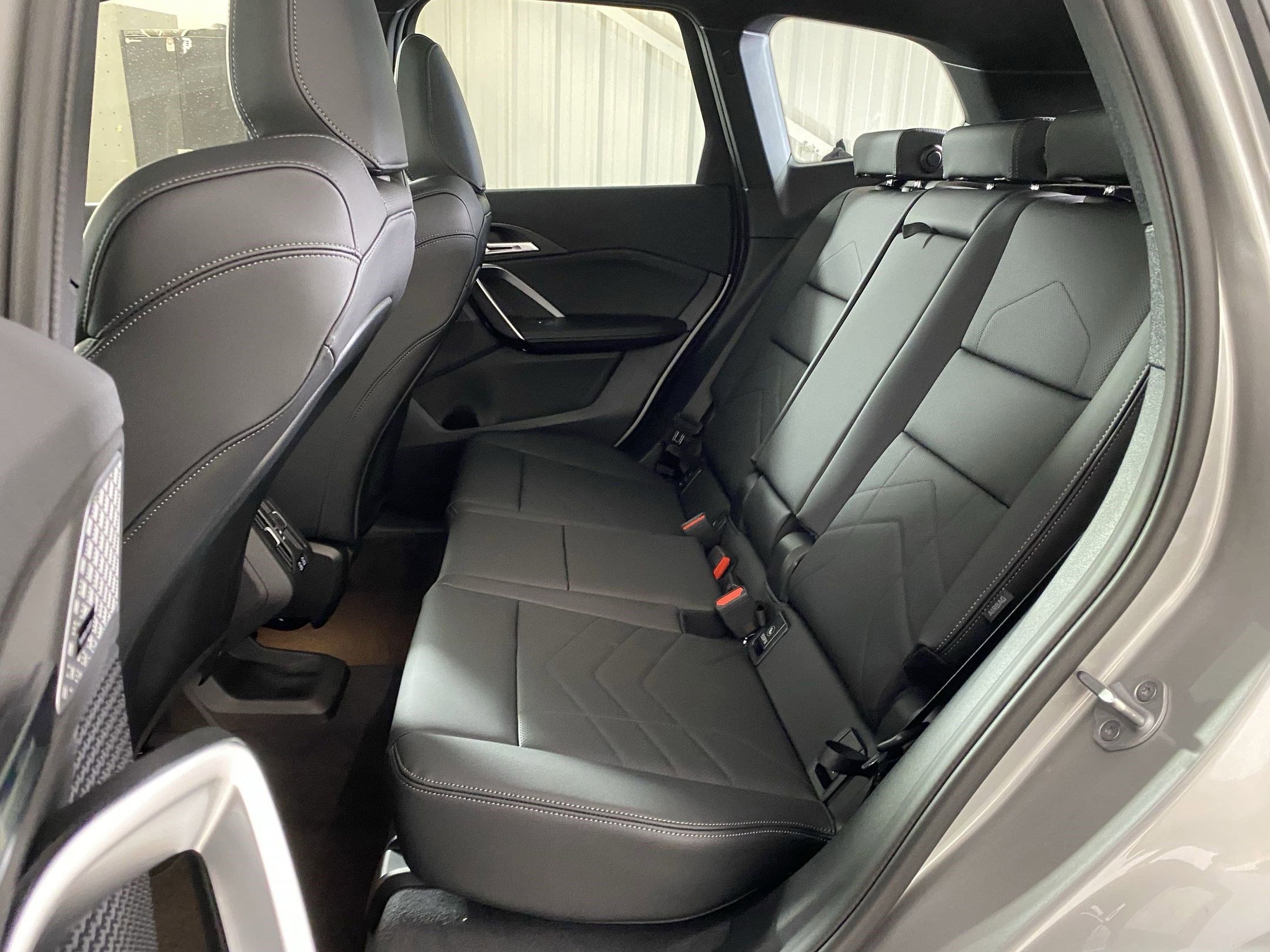 Used 2025 BMW X1 xDrive28i w/ Technology Package image 13