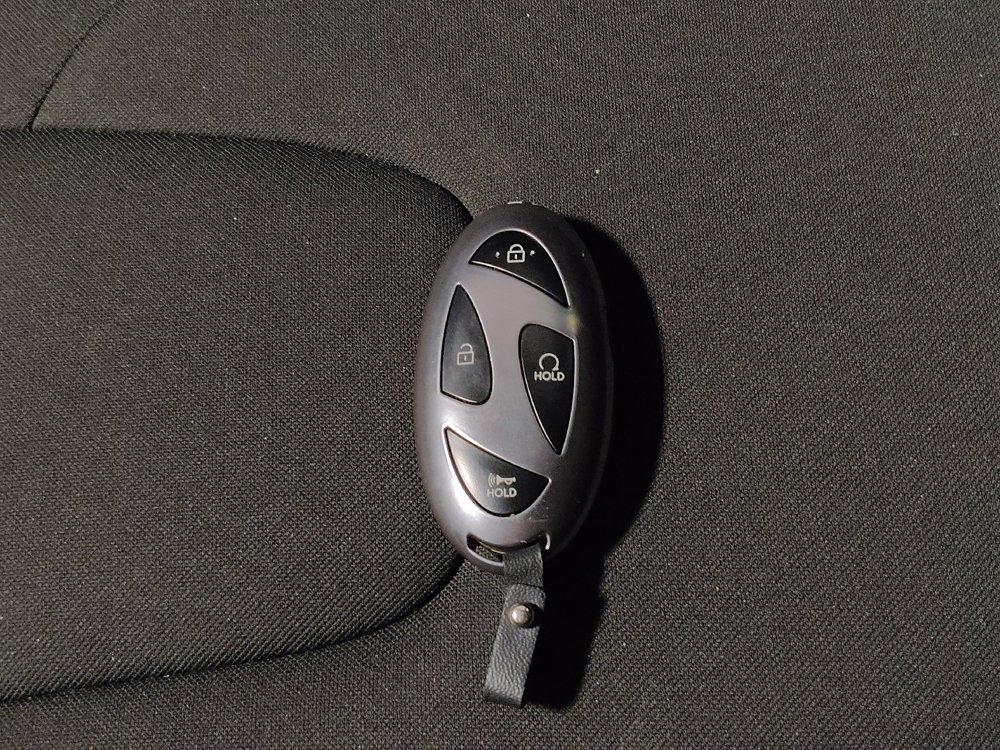 Used 2025 Hyundai Elantra Hybrid FWD image 32