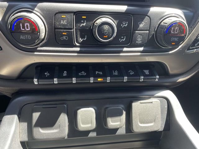 Used 2019 GMC Sierra 2500 Denali w/ Duramax Plus Package AWD/4WD image 21