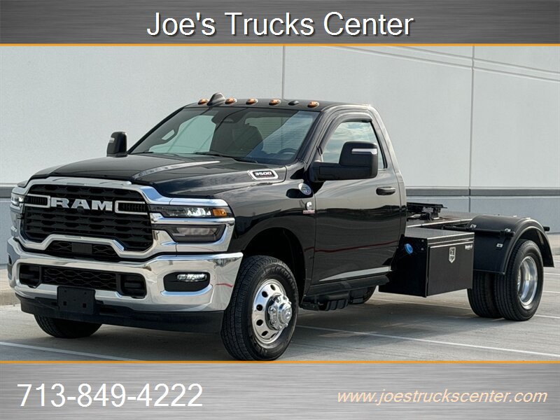 Used 2025 RAM 3500 Tradesman RWD image 1