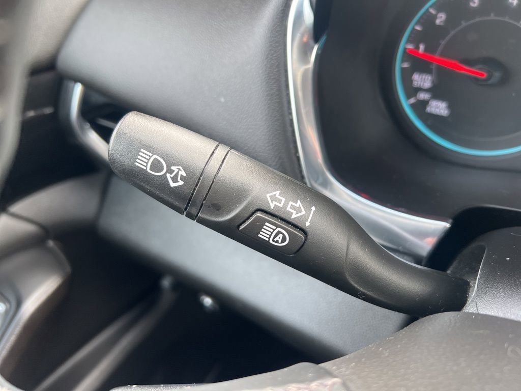 Used 2023 Chevrolet Traverse RS AWD/4WD image 16