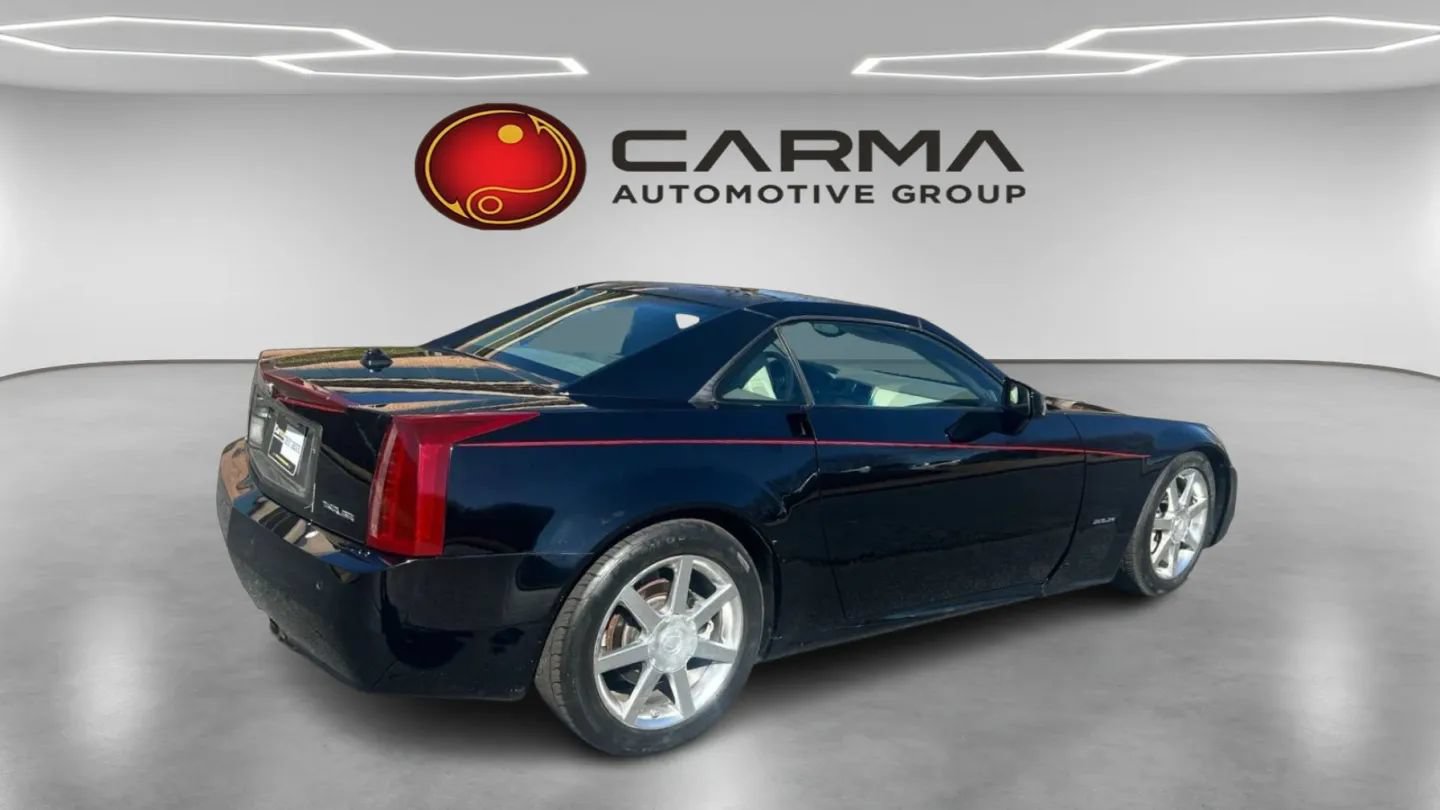 Used 2005 Cadillac XLR RWD image 5
