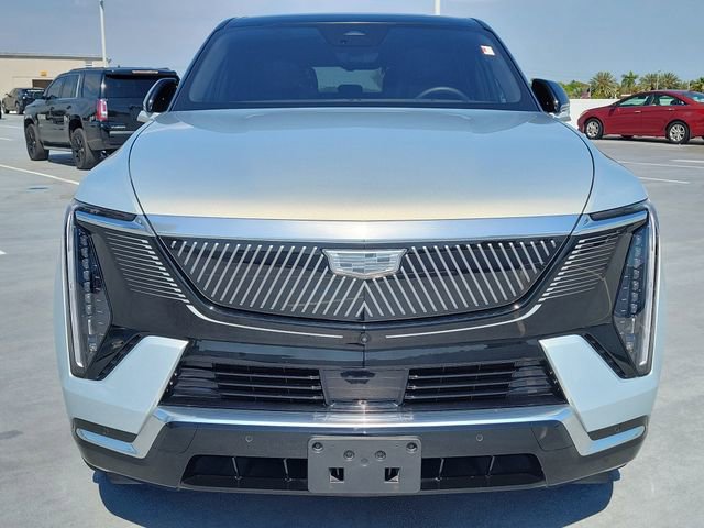 Certified 2025 Cadillac Escalade IQ Luxury 1 w/ Smart Trailering package AWD/4WD image 9