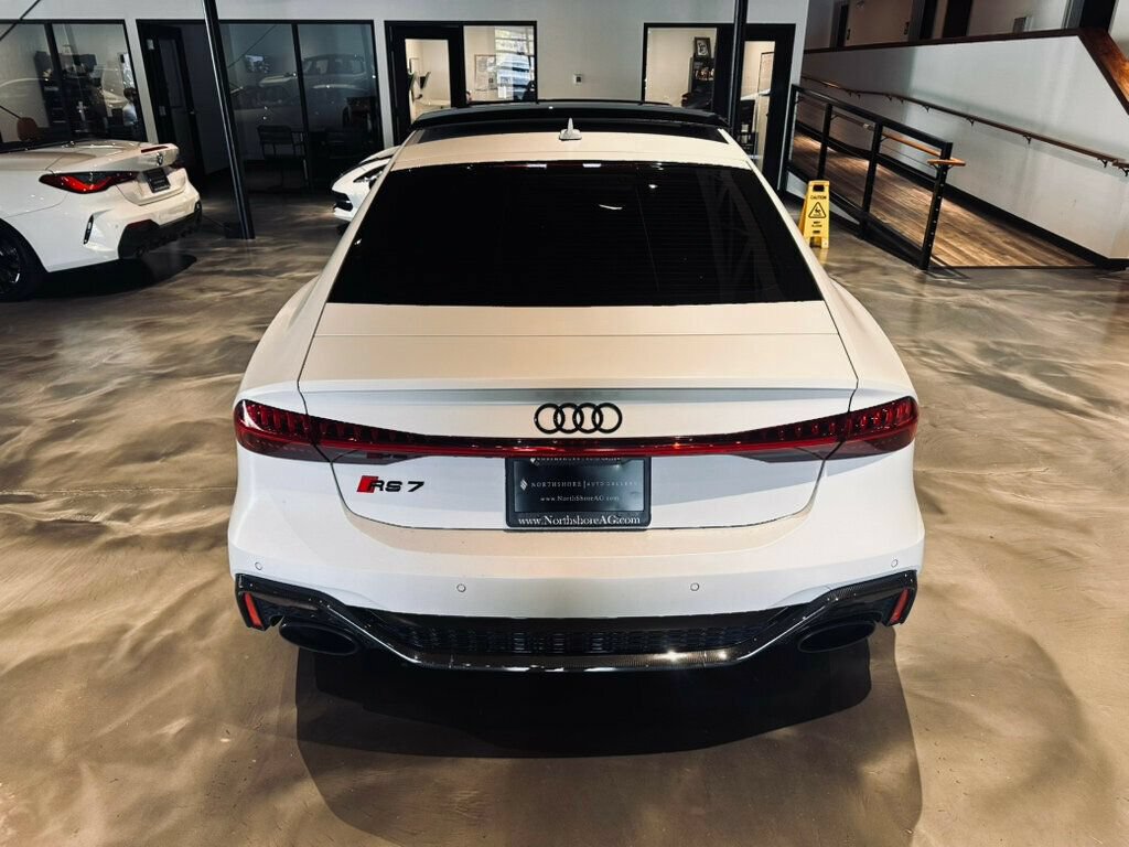 Used 2023 Audi RS 7 Sportback AWD/4WD image 4