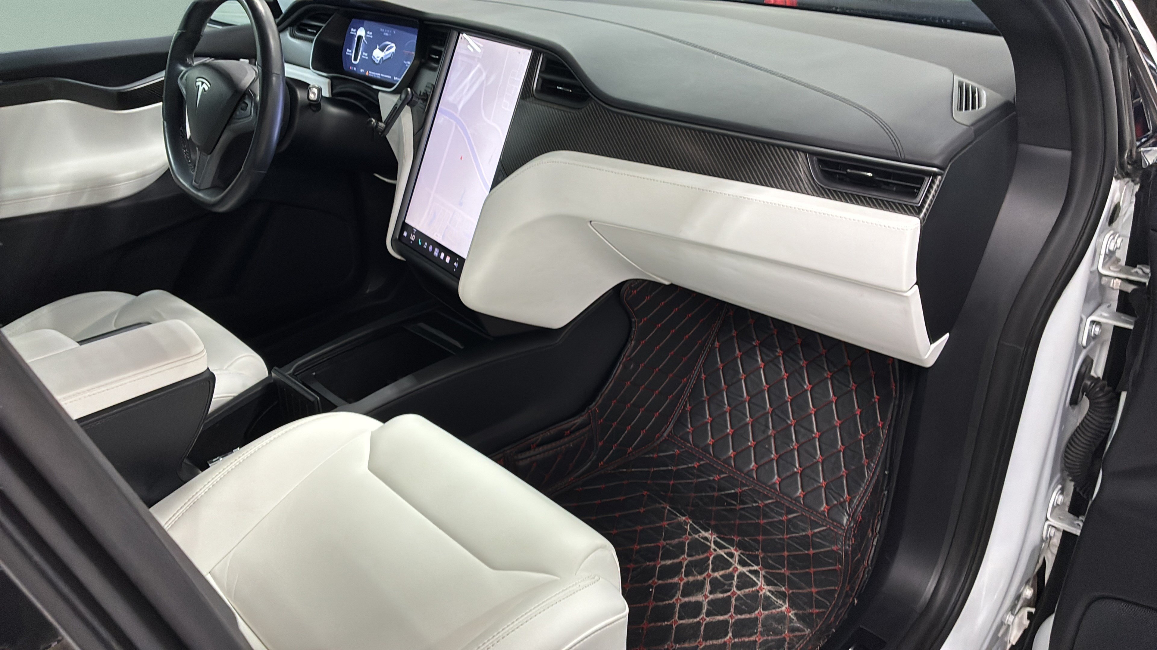 Used 2018 Tesla Model X 100D AWD/4WD image 20