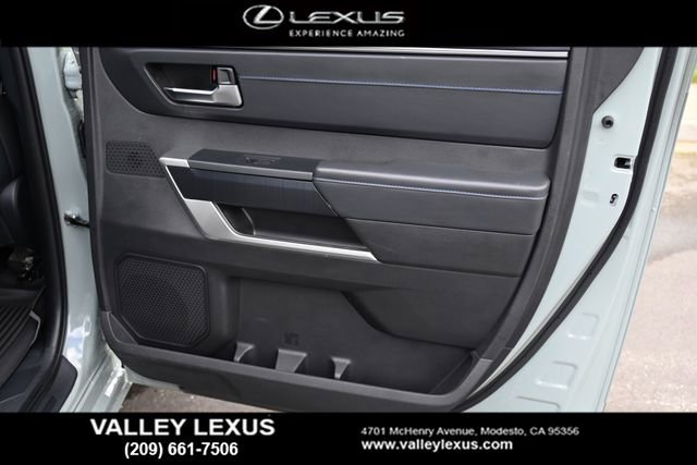 Used 2025 Toyota Tundra Platinum AWD/4WD image 20