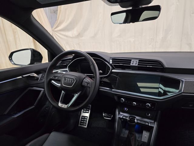 Used 2025 Audi Q3 2.0T Premium Plus w/ Premium Plus Package image 37