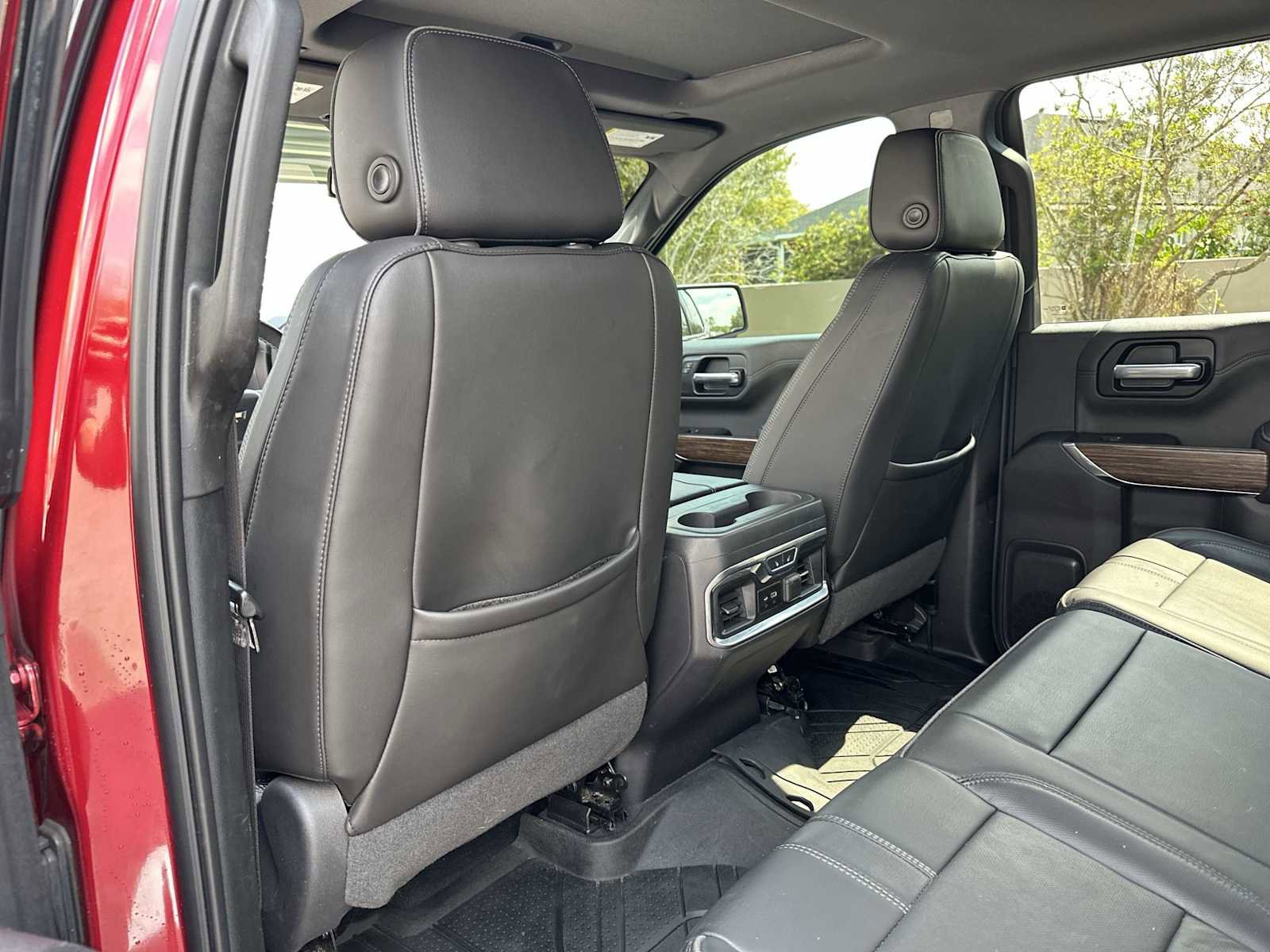 Used 2019 Chevrolet Silverado 1500 High Country w/ Z71 Off-Road Package image 16