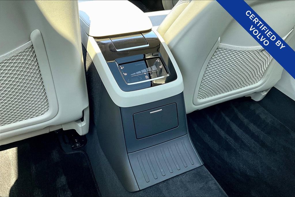 Certified 2024 Volvo S90 T8 Ultimate w/ Lounge Package image 31