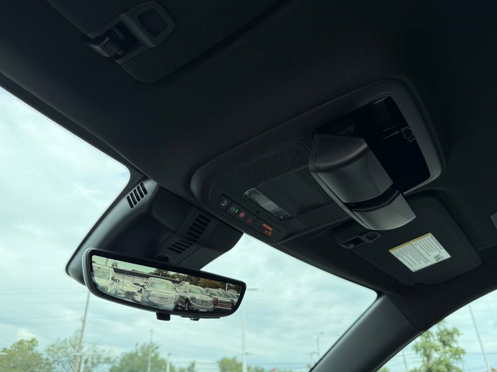 New 2026 GMC Acadia Elevation image 24