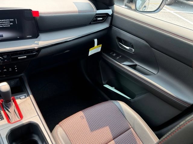 New 2026 Nissan Kicks SR FWD image 33