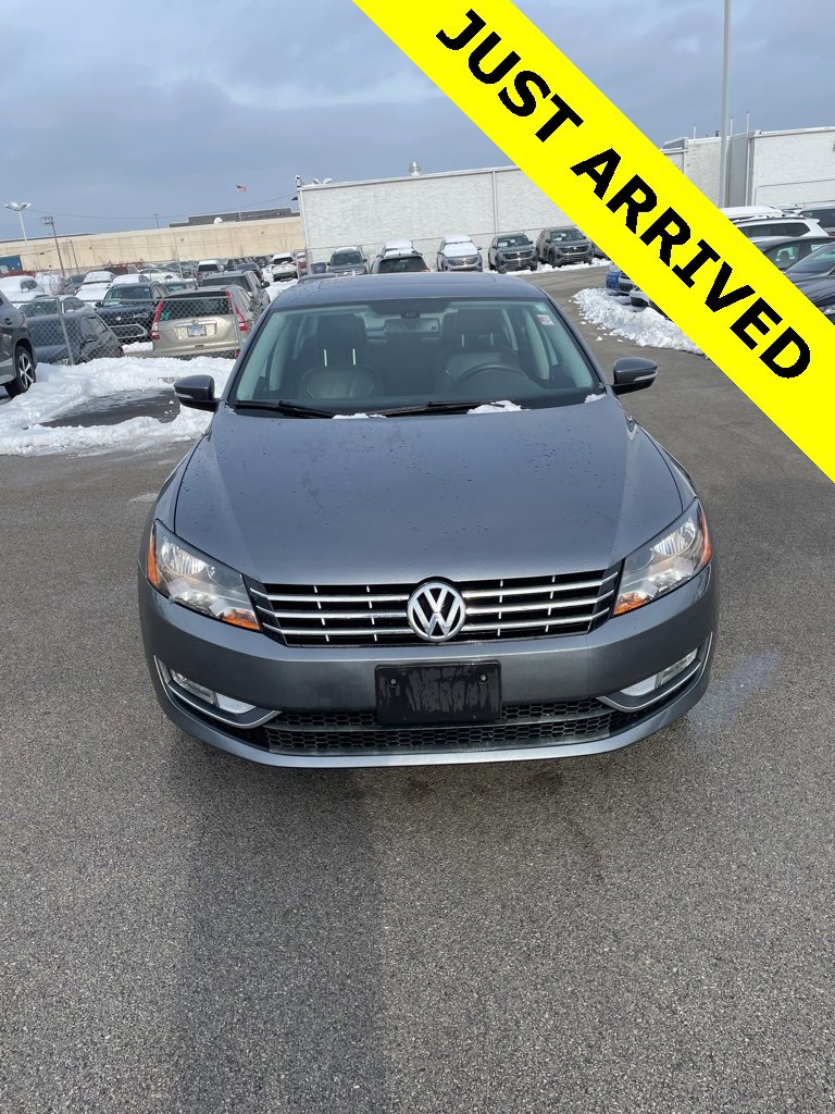Used 2013 Volkswagen Passat 2.5 SEL Premium image 2