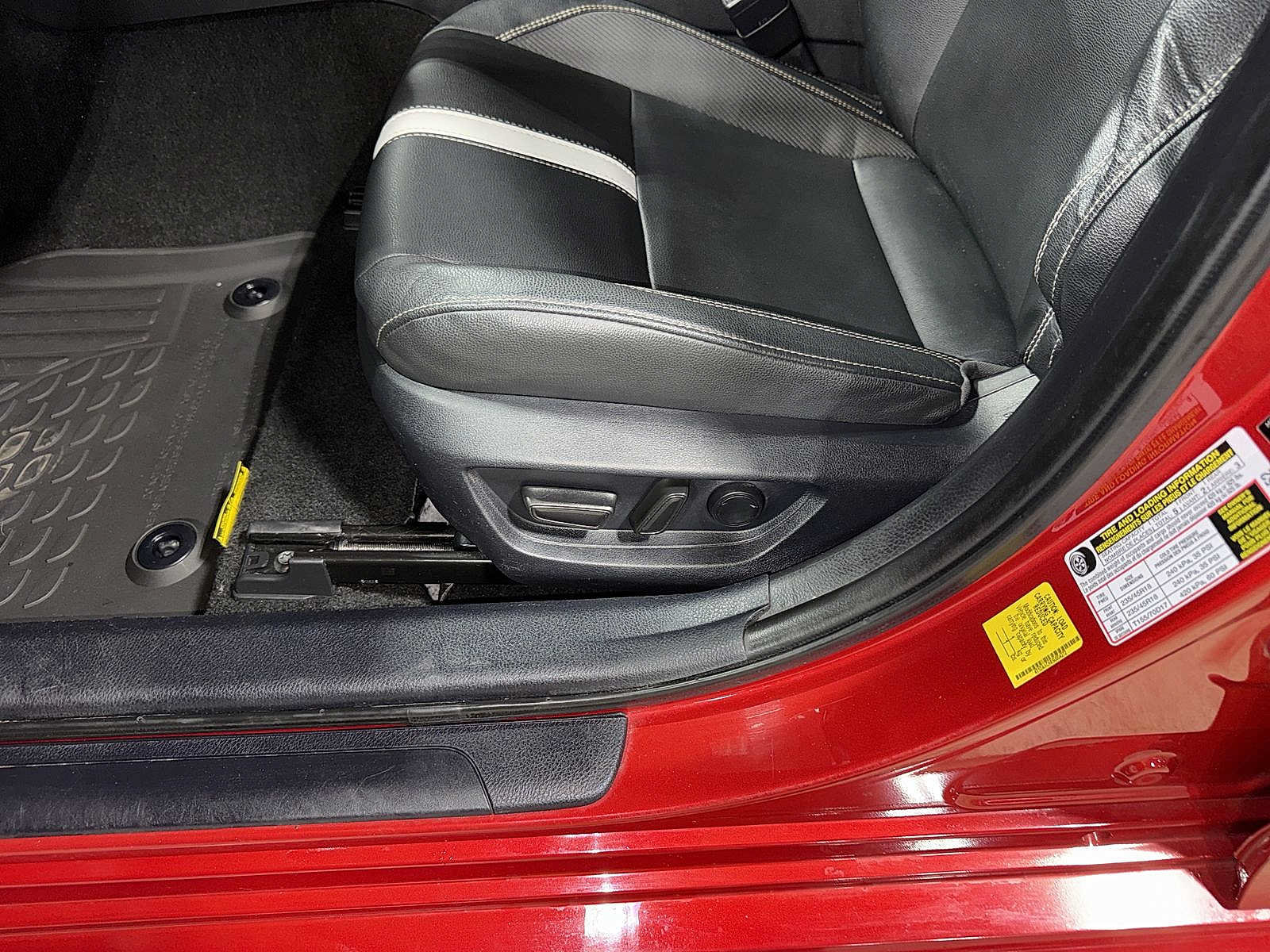 Used 2025 Toyota Camry SE FWD image 23