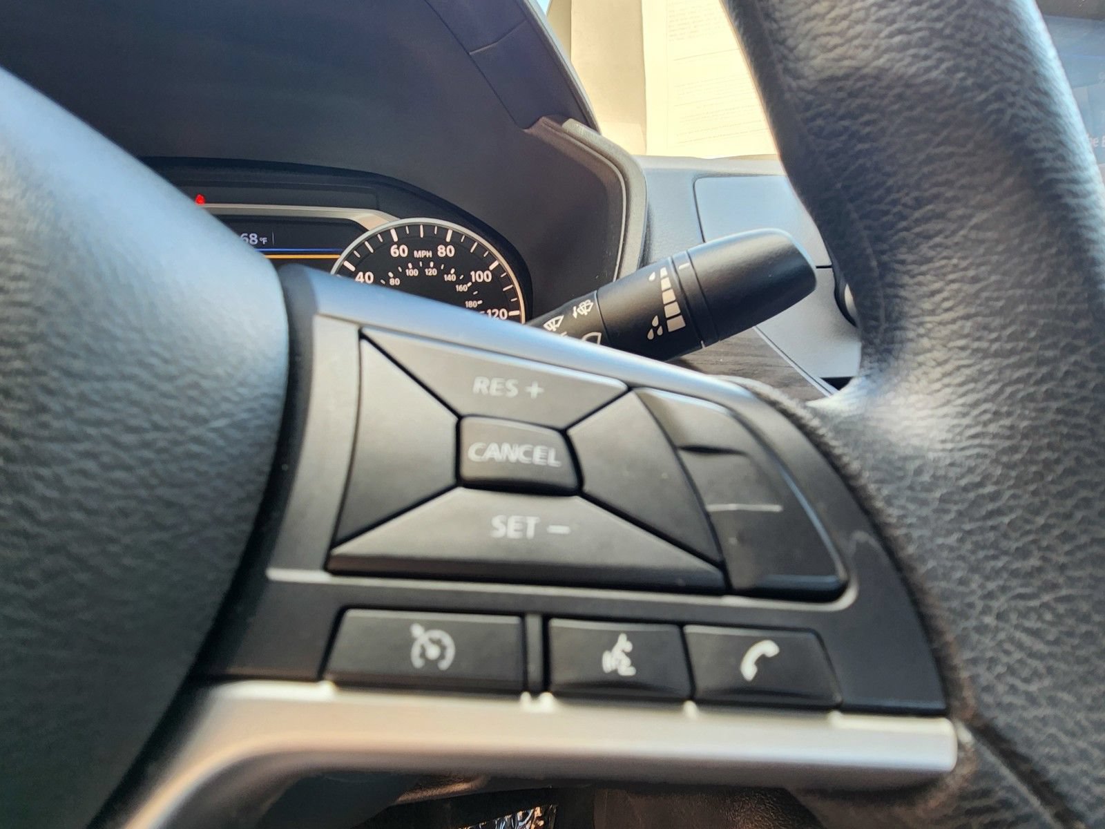 Used 2024 Nissan Altima 2.5 SV FWD image 37