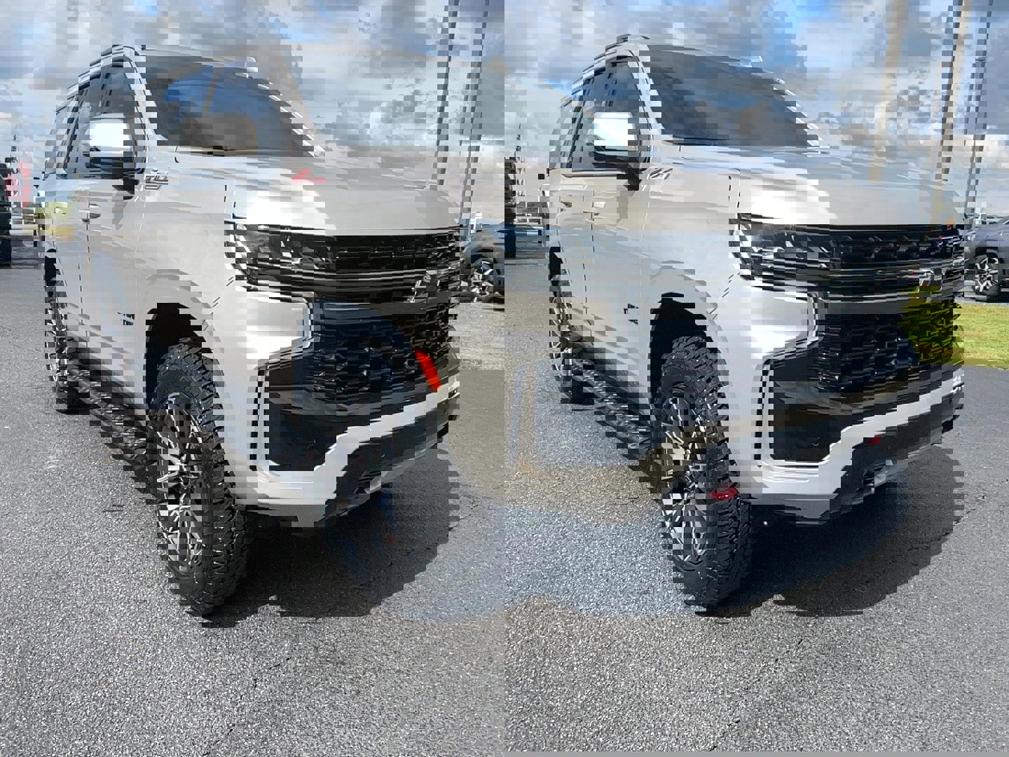 Used 2021 Chevrolet Tahoe Z71 w/ Z71 Signature Package image 3