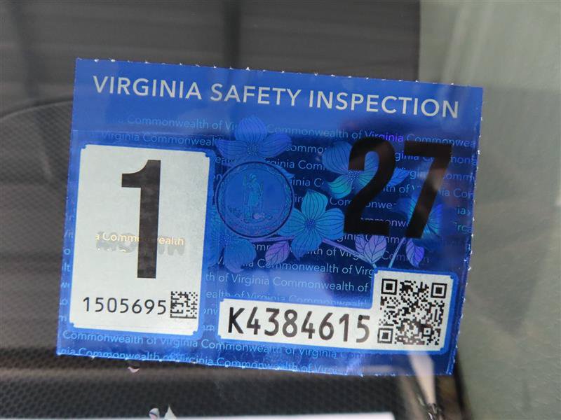 Used 2020 Toyota Camry XLE FWD image 35
