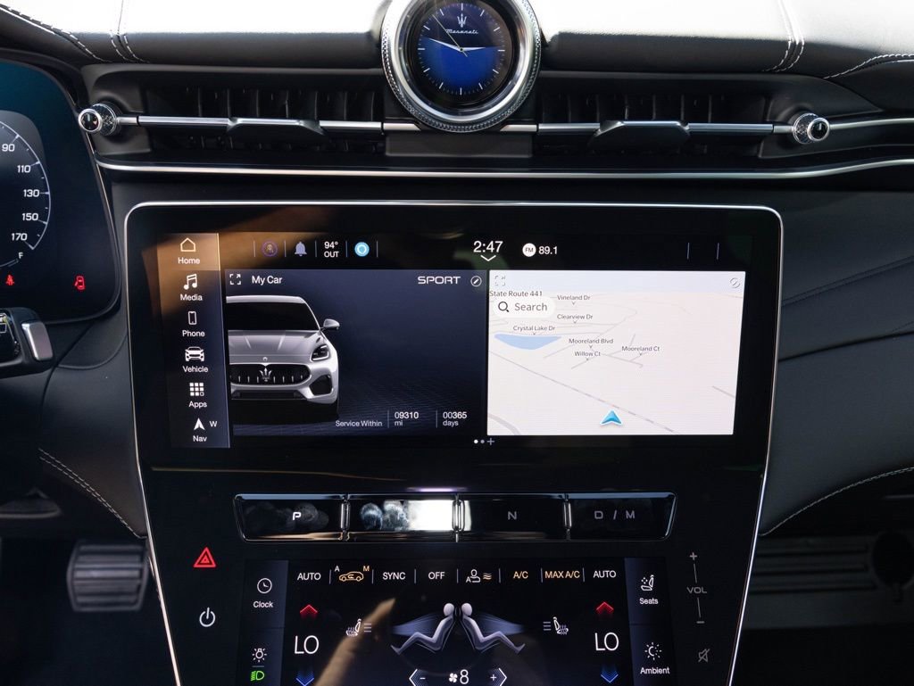 New 2025 Maserati Grecale GT image 25