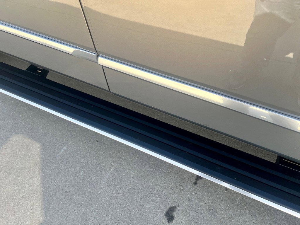 Used 2017 Cadillac Escalade ESV Platinum image 10