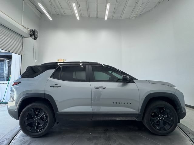 Used 2026 Chevrolet Equinox LT w/ Midnight Edition FWD image 14